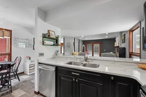 Kitchen - 2005 Clover Ct E, Champaign, IL 61821 photo 3 of 5