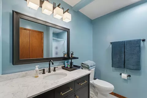 Bath - 2005 Clover Ct E, Champaign, IL 61821 photo 1 of 2