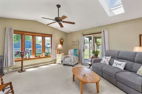 Other - 918 6th St, Hampton, IL 61256 photo 6 of 11
