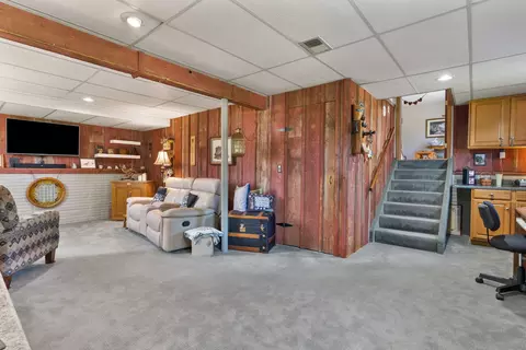 Other - 918 6th St, Hampton, IL 61256 photo 9 of 11