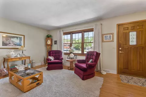 Other - 918 6th St, Hampton, IL 61256 photo 2 of 11