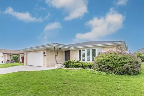 11020 Raleigh St, Westchester, IL 60154