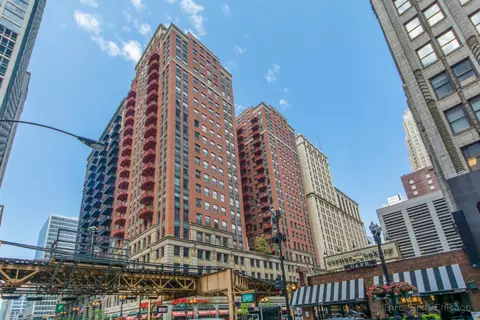 208 W Washington St #912, Chicago, IL 60606