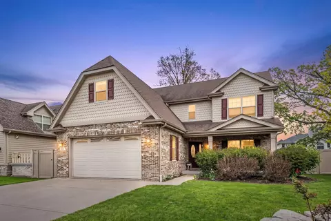 456 Arbor Ln, Wood Dale, IL 60191