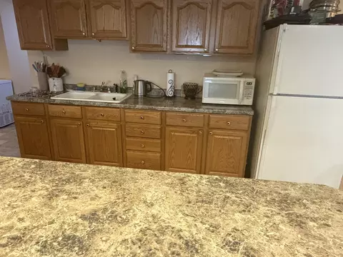 Kitchen - 3330 Oregon Trl, Olympia Fields, IL 60461 photo 1 of 3