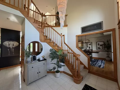 Entry Way - 3330 Oregon Trl, Olympia Fields, IL 60461 photo 1 of 1