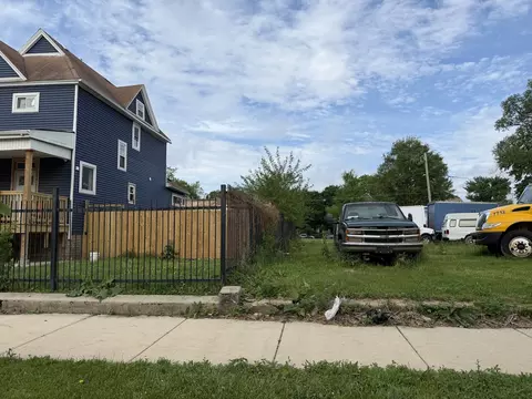 6928 S Bishop St, Chicago, IL 60636