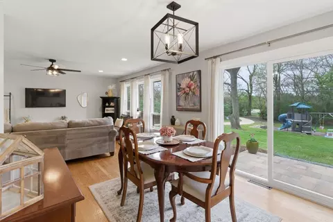 Dining - 11 N980 Almora Ter, Elgin, IL 60124 photo 1 of 1