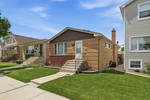 3416 N Oriole Ave, Chicago, IL 60634