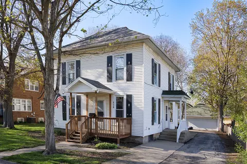 436 W Washington St, Marengo, IL 60152
