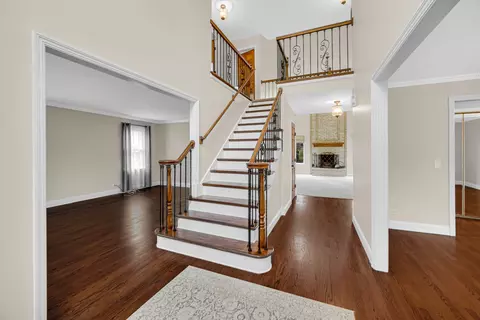 Entry Way - 613 Ford Ln, Bartlett, IL 60103 photo 1 of 2