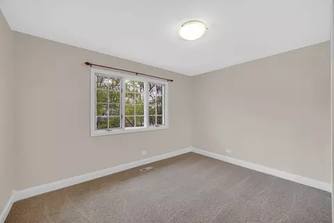 Bedroom - 613 Ford Ln, Bartlett, IL 60103 photo 4 of 6