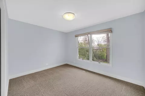 Bedroom - 613 Ford Ln, Bartlett, IL 60103 photo 5 of 6