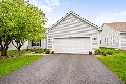 1474 W Flint Ln, Romeoville, IL 60446