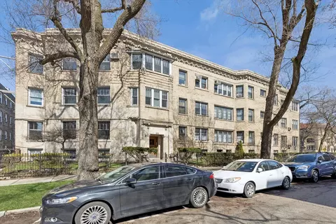 1212 W North Shore Ave #3W, Chicago, IL 60626