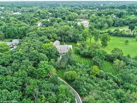 383 County Line Rd, Barrington Hills, IL 60010
