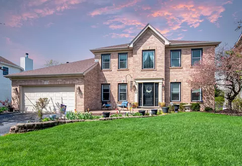 2836 Fairhauser Ct, Naperville, IL 60564