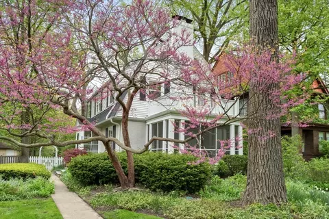 2311 Park Pl, Evanston, IL 60201