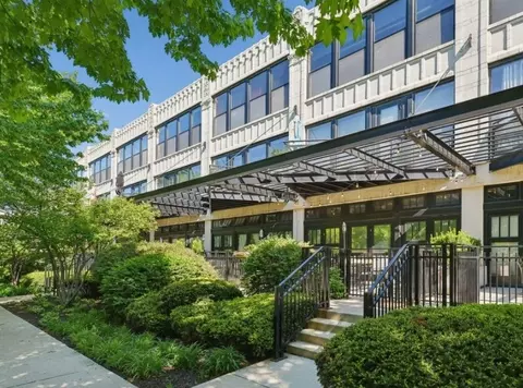1070 W 15th St #148, Chicago, IL 60608