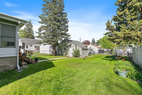 Exterior - 515 Illinois Ave, Elgin, IL 60120 photo 5 of 8