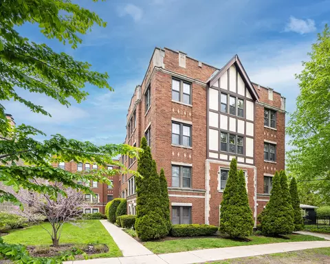 2316 Sherman Ave #3B, Evanston, IL 60201