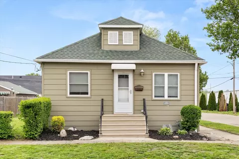 222 19th Ave, Ottawa, IL 61350