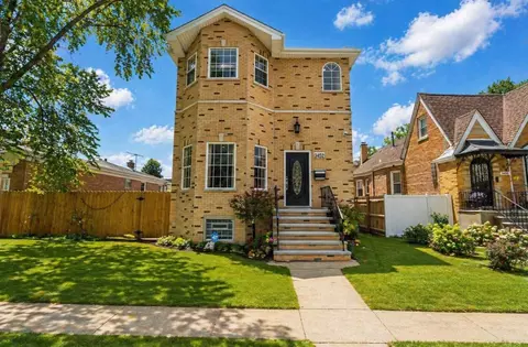 3452 N Newcastle Ave, Chicago, IL 60634