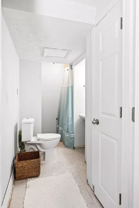 Bath - 1711 Braden Dr, Normal, IL 61761 photo 1 of 4