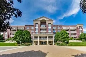 7031 W Touhy Ave #201, Niles, IL 60714
