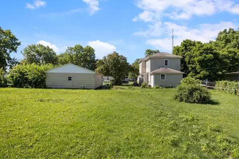 Exterior - 209 E Griggs St, Mansfield, IL 61854 photo 3 of 6