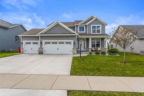 409 Harpers Fry, Savoy, IL 61874