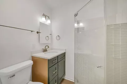 Bath - 403 W James St, Dwight, IL 60420 photo 1 of 3