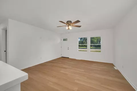 Living - 403 W James St, Dwight, IL 60420 photo 2 of 4
