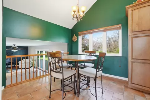 Dining - 1016 174th St, East Hazel Crest, IL 60429 photo 2 of 2