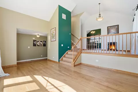 Living - 1016 174th St, East Hazel Crest, IL 60429 photo 2 of 4