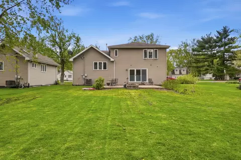 Exterior - 1016 174th St, East Hazel Crest, IL 60429 photo 4 of 5