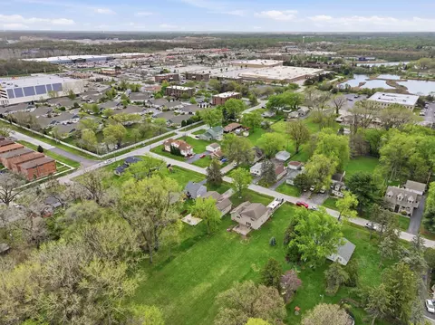 View/Area - 1016 174th St, East Hazel Crest, IL 60429 photo 3 of 5