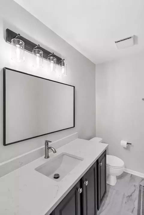 Bath - 3053 Anton Dr, Aurora, IL 60504 photo 2 of 3