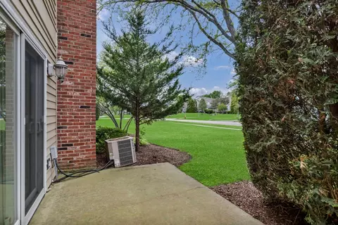 Exterior - 3053 Anton Dr, Aurora, IL 60504 photo 4 of 4