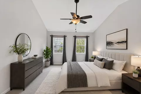 Bedroom - 3053 Anton Dr, Aurora, IL 60504 photo 1 of 4