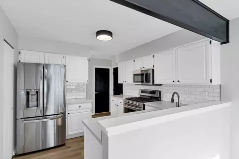Kitchen - 3053 Anton Dr, Aurora, IL 60504 photo 2 of 3