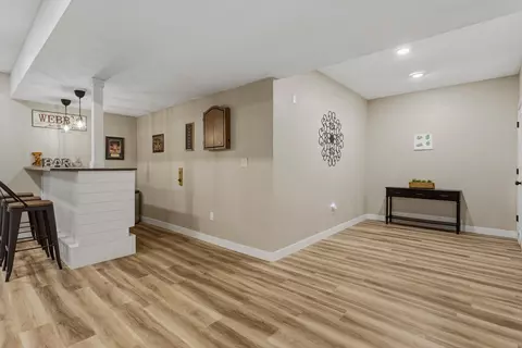 Entry Way - 2516 Piney Run, Bloomington, IL 61705 photo 6 of 7