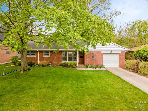 814 S Chestnut Ave, Arlington Heights, IL 60005