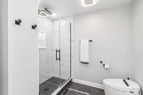 Bath - 1320 N Harrison St, Algonquin, IL 60102 photo 3 of 4