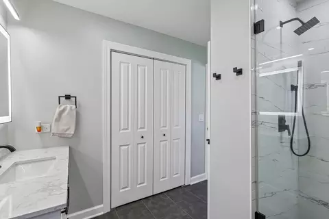 Bath - 1320 N Harrison St, Algonquin, IL 60102 photo 4 of 4