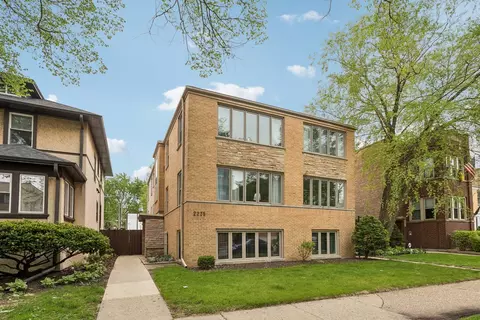 2225 W Touhy Ave, Chicago, IL 60645