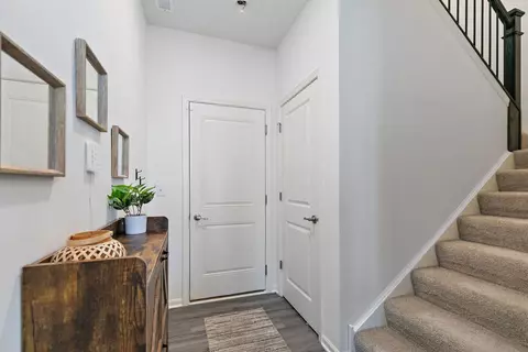 Entry Way - 1204 Draper Rd, Mchenry, IL 60050 photo 3 of 3