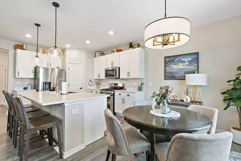 Kitchen - 1204 Draper Rd, Mchenry, IL 60050 photo 2 of 4