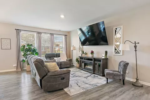 Living - 1204 Draper Rd, Mchenry, IL 60050 photo 1 of 2
