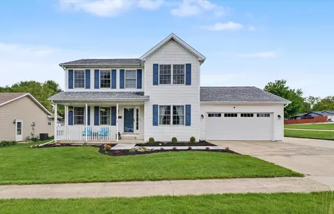 359 E Meuser Dr, Paxton, IL 60957